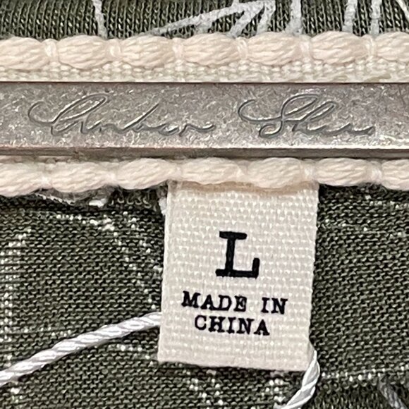 AMBER SKIES (NWT) Long Sleeve Open Tie Front Cropped Burnout Tropical, Olive - L - Picture 9 of 11